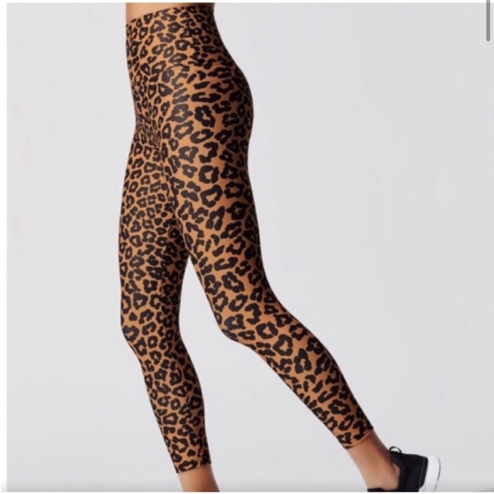 Leopard Print High-Waist Leggings in Brown